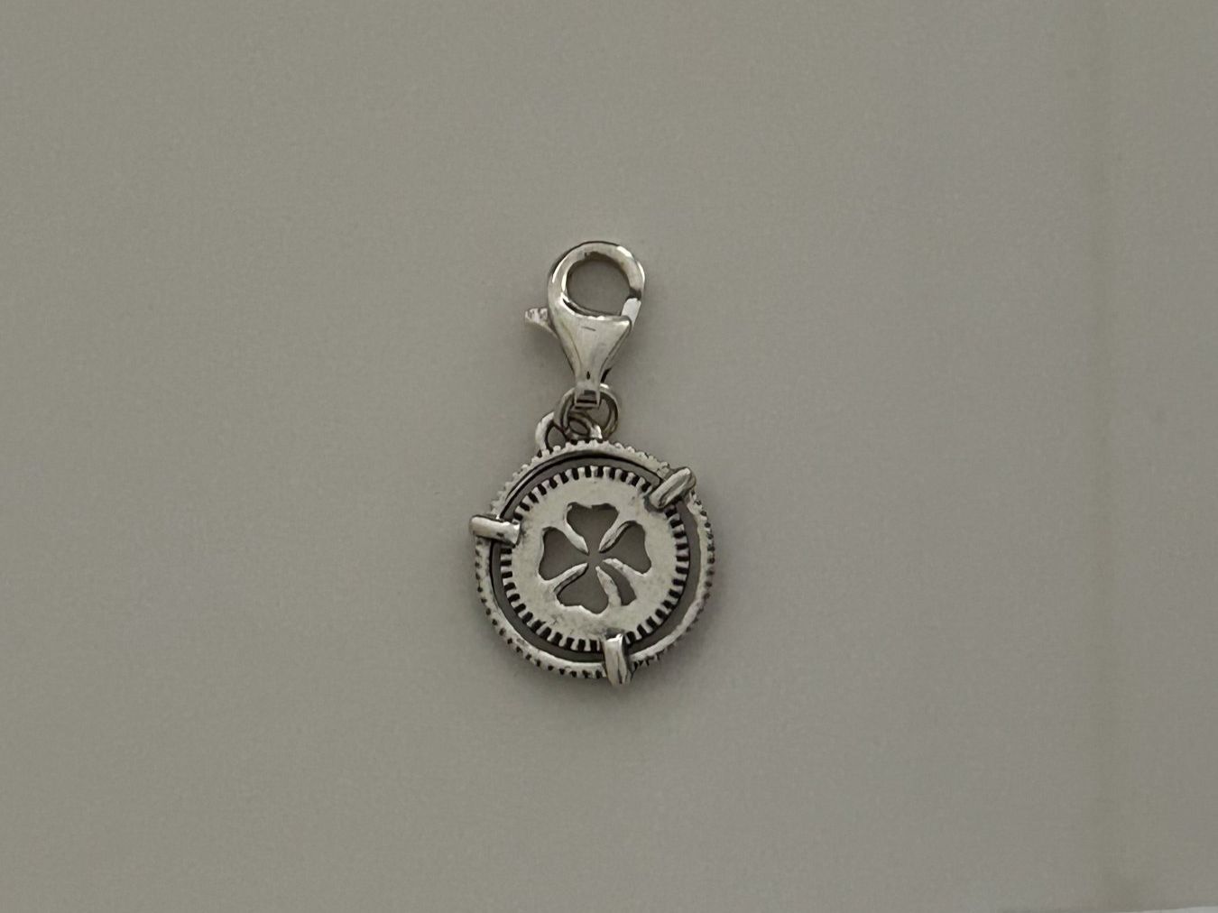 Thomas Sabo Pendentifs: Original Thomas Sabo Charm-Anhänger Kleeblatt – Neuf (Voir description) à Rheinfelden par Boutique_Luxe 1