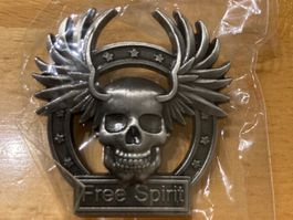 Pin Anstecker Punk Metal Rock Band