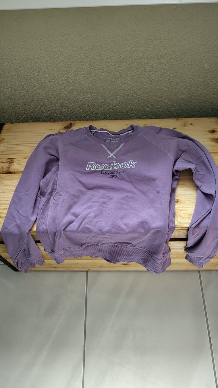 Pulls & Sweat-shirts: Reebook Pullover Grösse 40 – D'occasion à Stäfa par mic_b7td 3