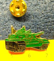 PANZER MILITÄR ARMEE PIN GLASIERT