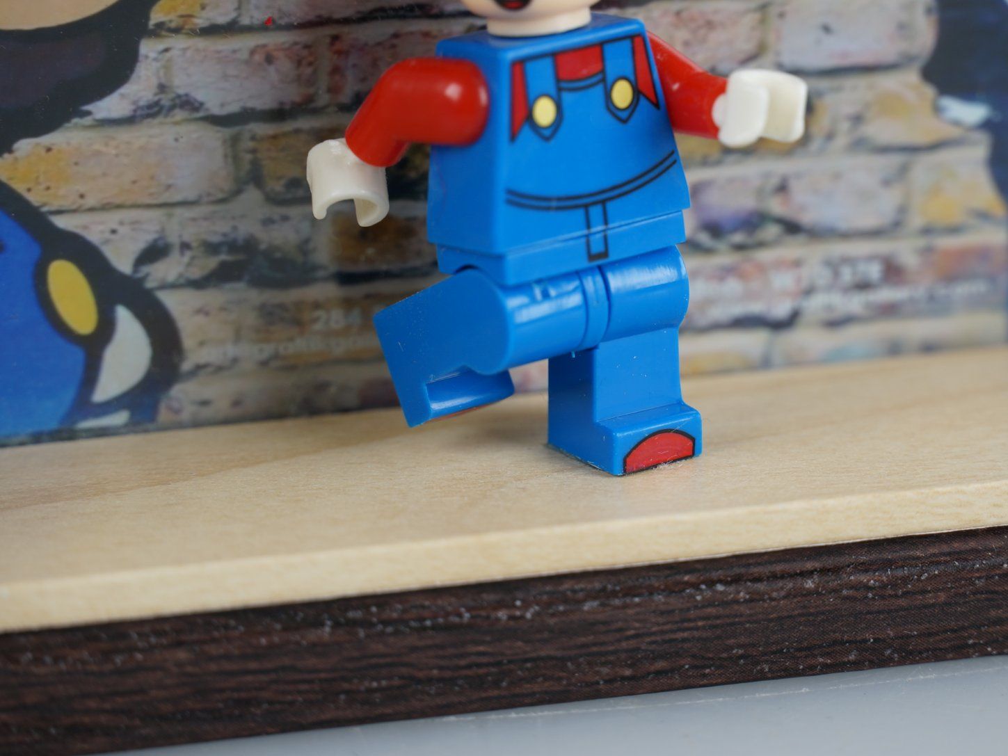 Poster & Bilder: Bilderrahmen mit Lego Mario & Banksy Bild – Gebraucht aus Rüti ZH von Restwert_Rueti_ZH 6
