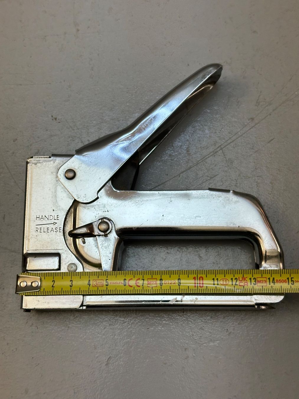 Tutti gli attrezzi: VINTAGE TACKER AB 1.-!!! – Usato da Zürich venduto da NIKI777 7