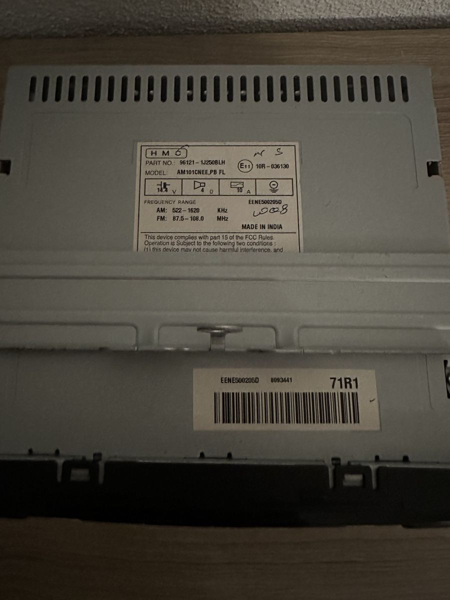 Tutti pezzi di ricambio auto: Hyundai i20 2014 Original Radio – Usato da Schaffhausen venduto da BorisMell33 1