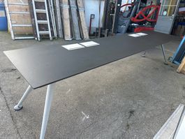 schöner Designer 4er Arbeitsplatz Bürotisch Sitzungstisch