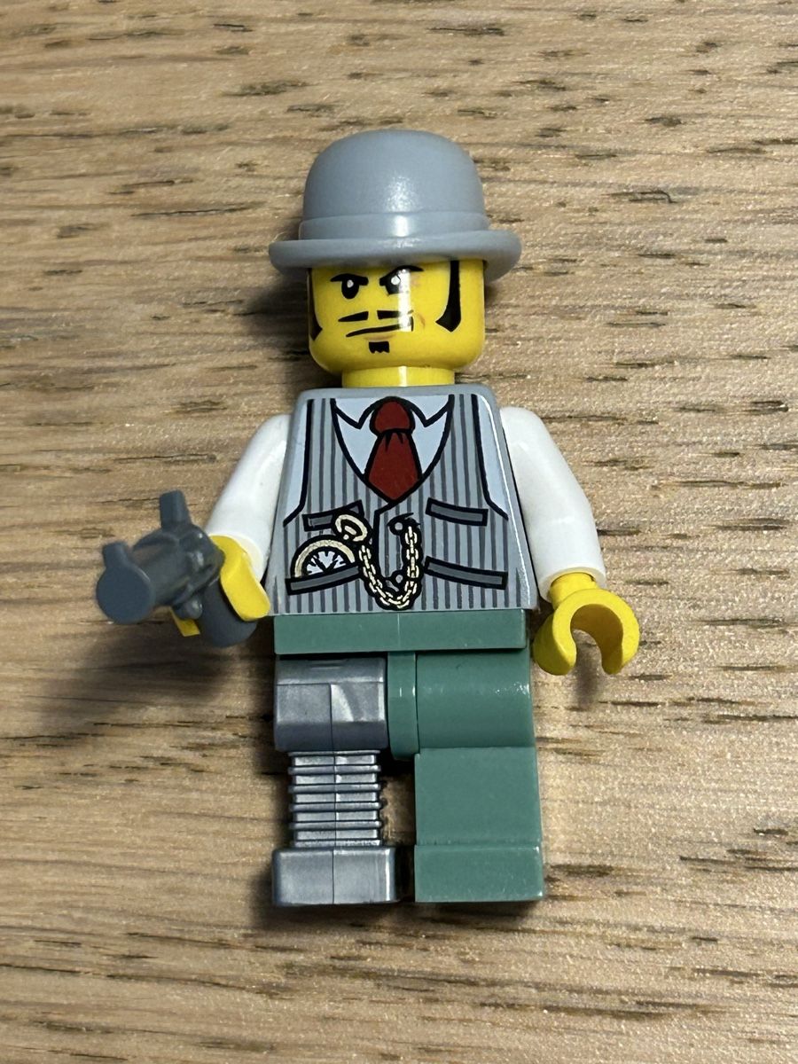 Lego Statuette: Lego Monster Fighters Figuren – Usato da Luterbach venduto da Magnesium3 1