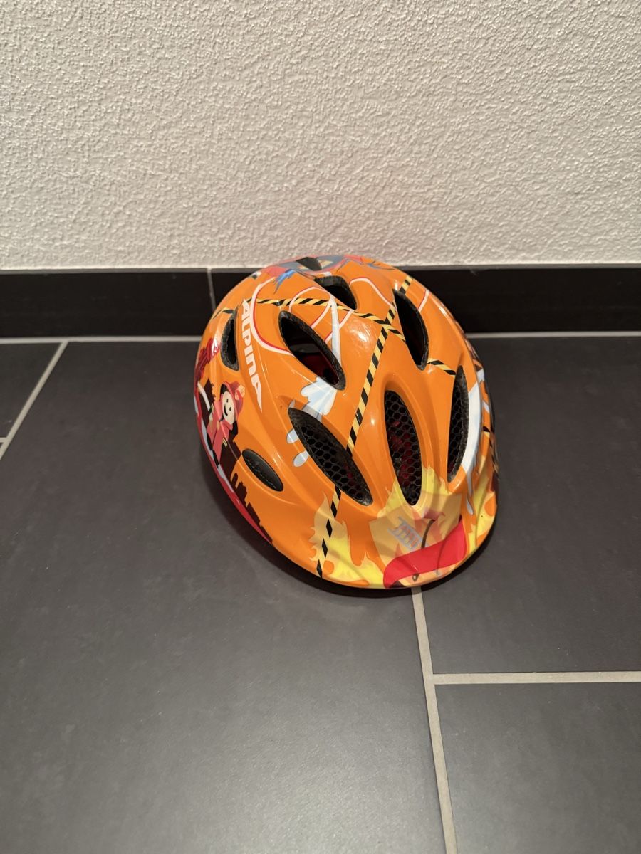 Caschi: Kinder Velohelm – Usato da Dörflingen venduto da jos_cc7m