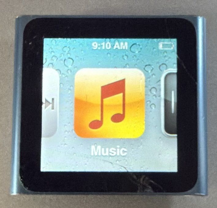Apple Tragbarer Mediaplayer: Apple iPod Nano 8GB - Blue - 6th – Gebraucht aus Coppet von jcmichaca62