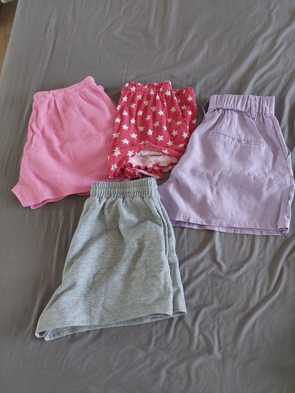 Lotti di vestiti: 23 TEILIGES MARKENKLEIDER PAKET GR. S – Usato da Münchenstein venduto da Strupfi 1