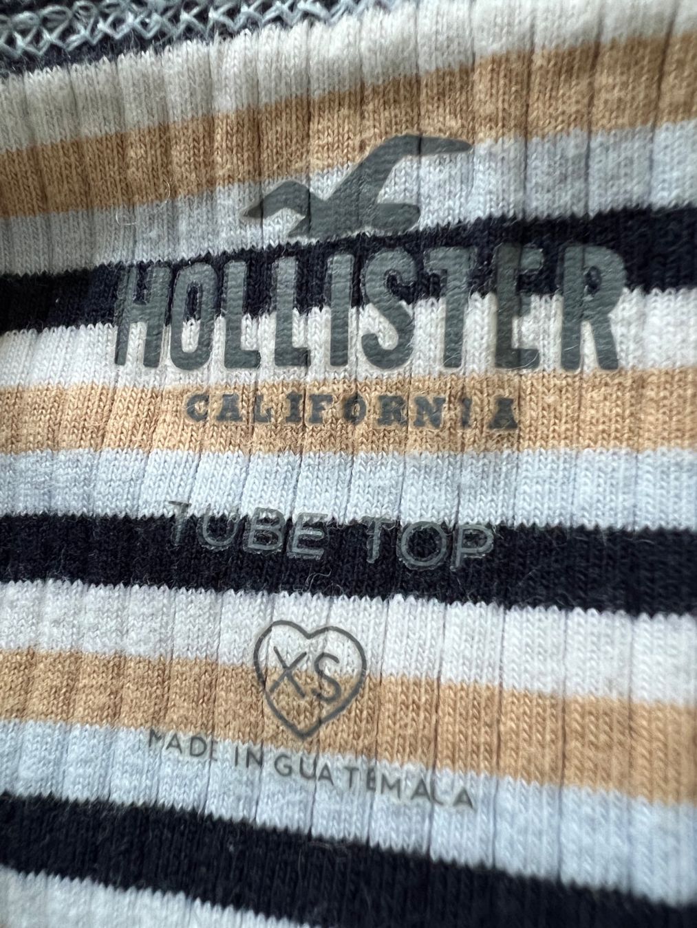Hollister Top: Hollister tube top – Usato da Losone venduto da Misssslucie 1