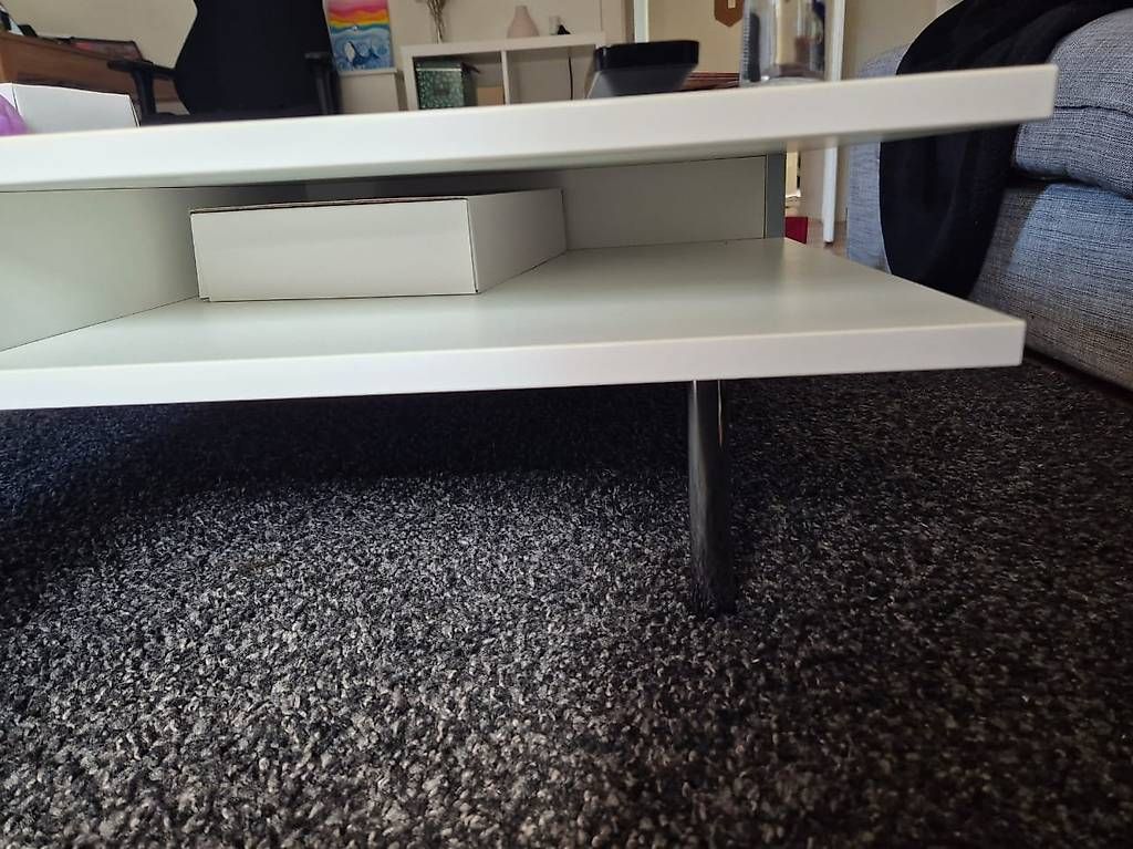 Tavoli: IKEA TOFTERYD white coffee table – Usato da Zürich venduto da sof_pz8l 2