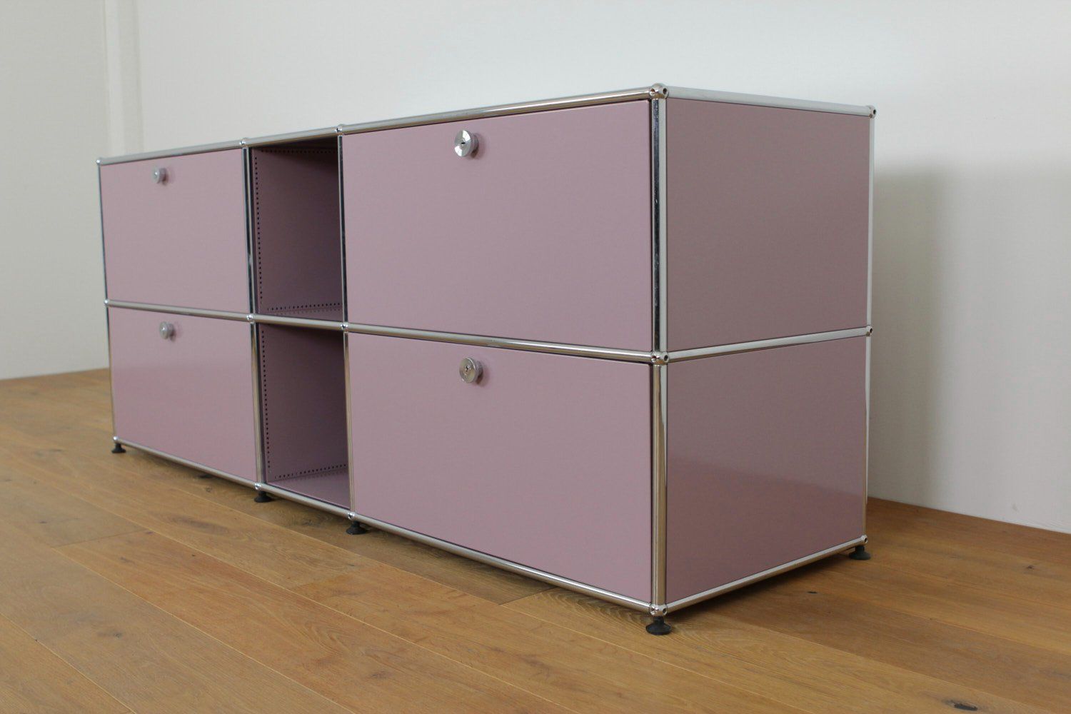 USM Cassettiere: USM Haller Sideboard// UPCYCLED // NEUE FARBEN – Nuovo (secondo la descrizione) da Affoltern am Albis venduto da StudioStandard