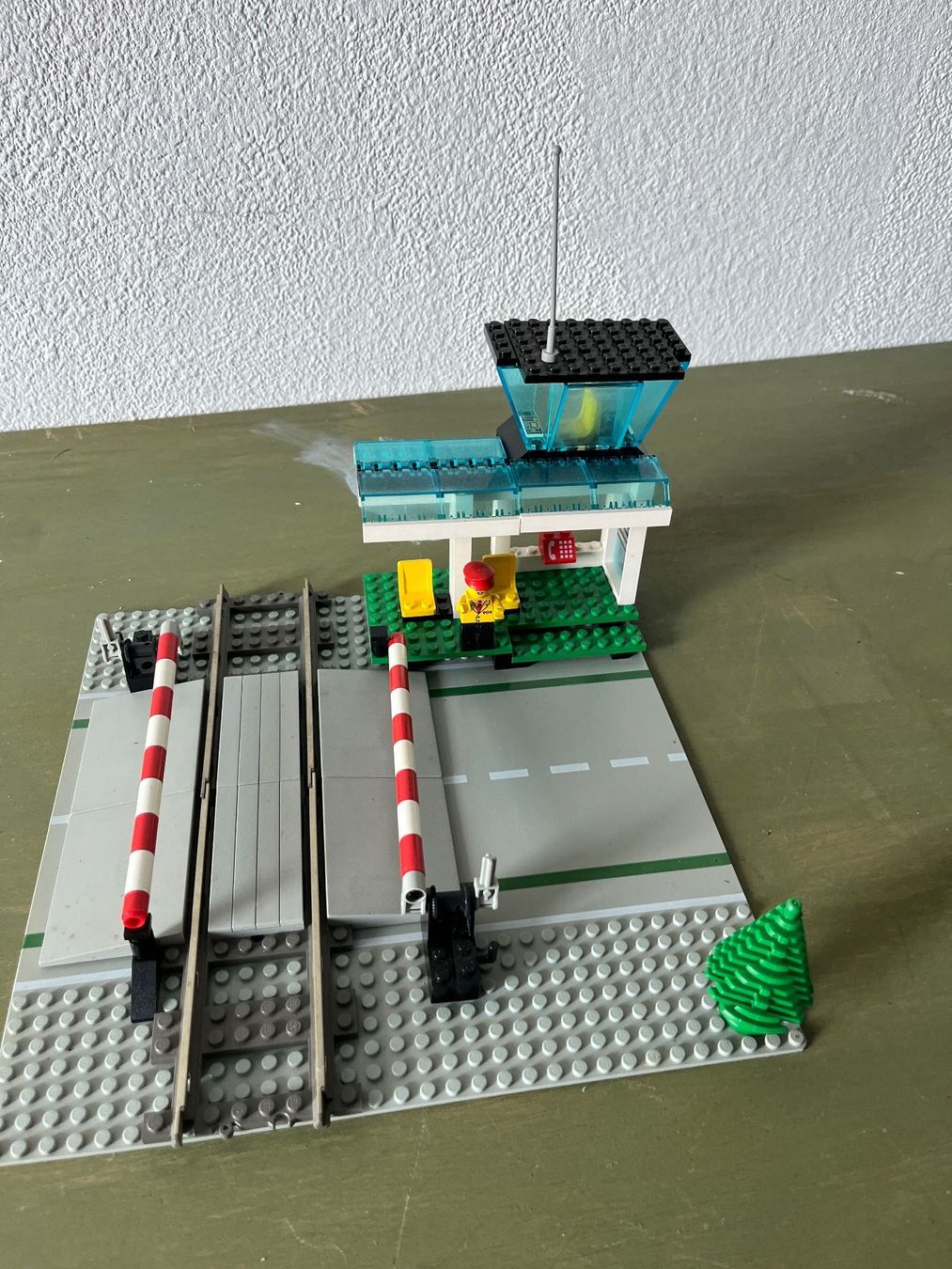 Lego Giocattoli: 4532 Lego Barrierenhäuschen – Usato da Würenlos venduto da Schnudi10 1