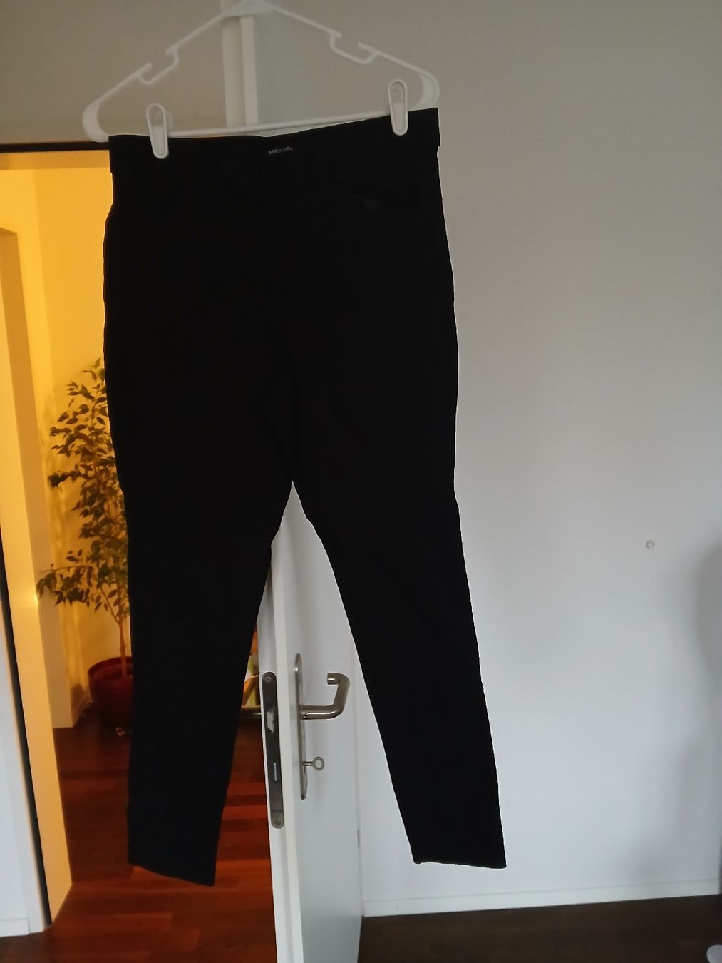 Pantaloni: Mario Serrani Black Pants - Size M - Great Condition! – Usato da Dübendorf venduto da LoRi-2026