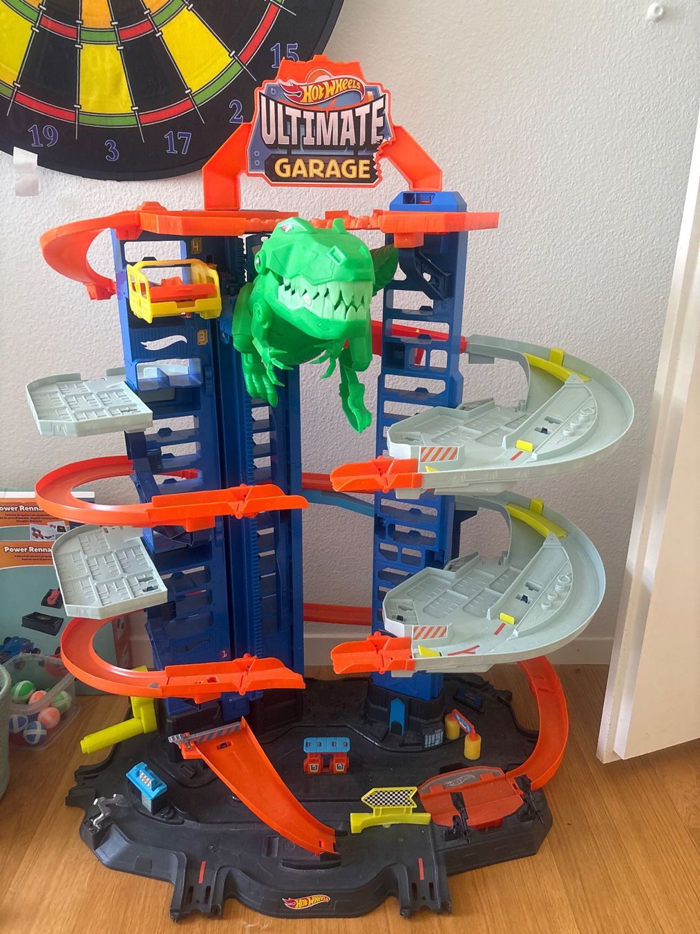 Hot Wheels Giocattoli: Hotwheels ultimate garage – Usato da Zumikon venduto da luc_n7wx