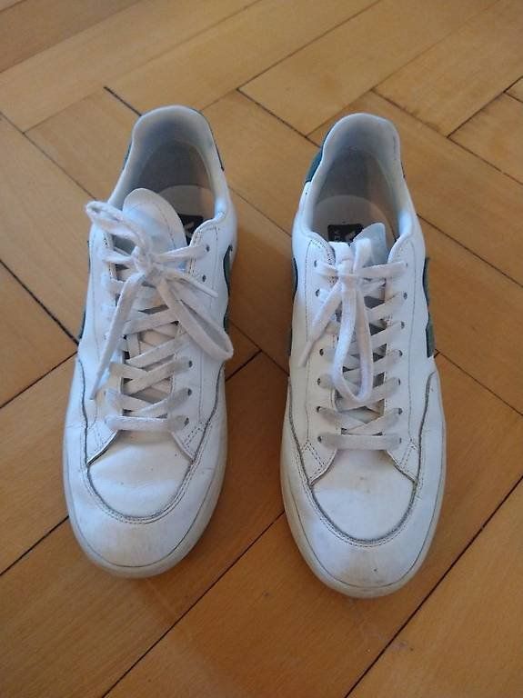 Veja Scarpe da donna: Baskets Veja V12 taille 42 – Usato da Lausanne venduto da ft79 2