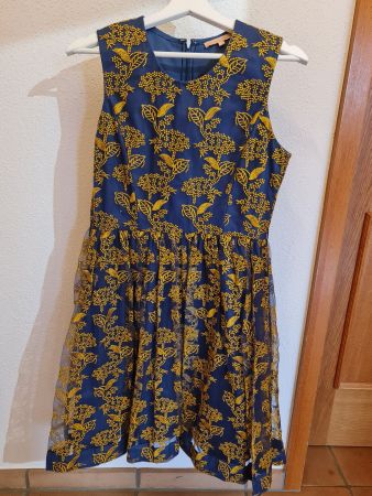 Kleid Tintoretto blau gelb bestickt Grösse 40 gebraucht