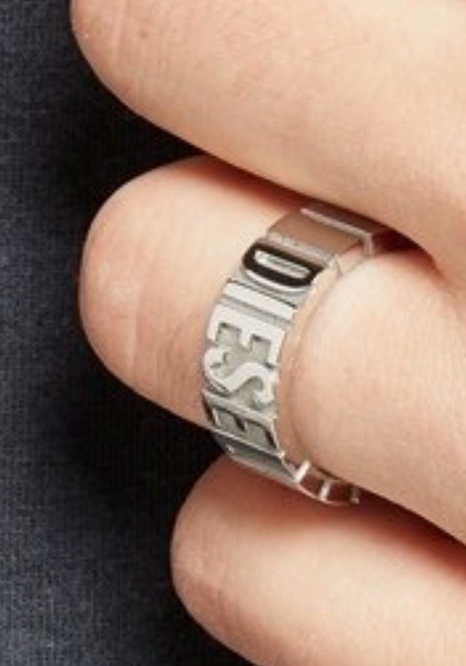 Diesel Anelli: Diesel Herren Ring – Nuovo e nell'imballaggio originale da Wangen b. Olten venduto da break72 3