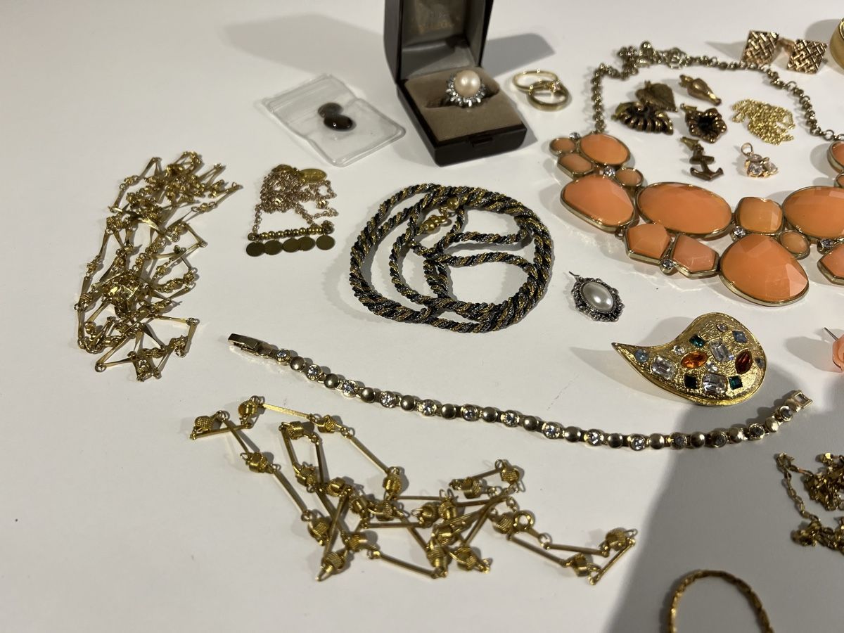 Sonstiger Schmuck: Lot de bijoux anciens – Gebraucht aus St-Pierre-Clages von ste_xk6p 1