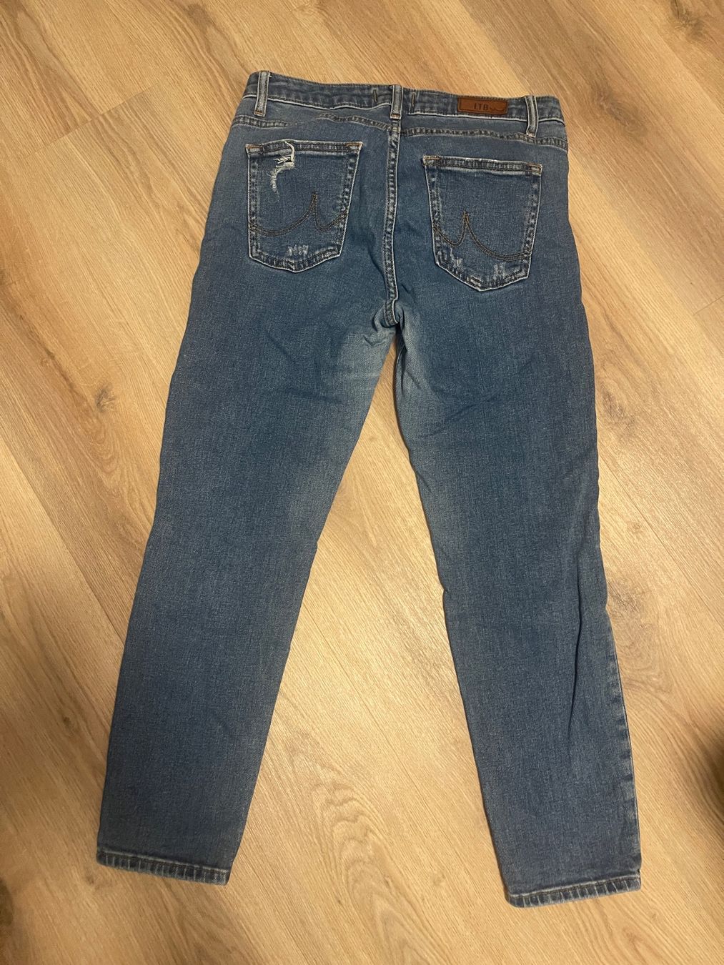 Jeans: Jeans Damen aus Italien – Usato da Winterthur venduto da Milan340 1