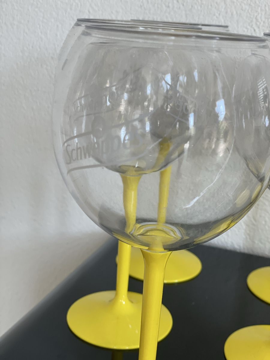 Bicchieri: 7 Schweppes Glasses aus Kunststoff – Usato da Richterswil venduto da Prangins9 4
