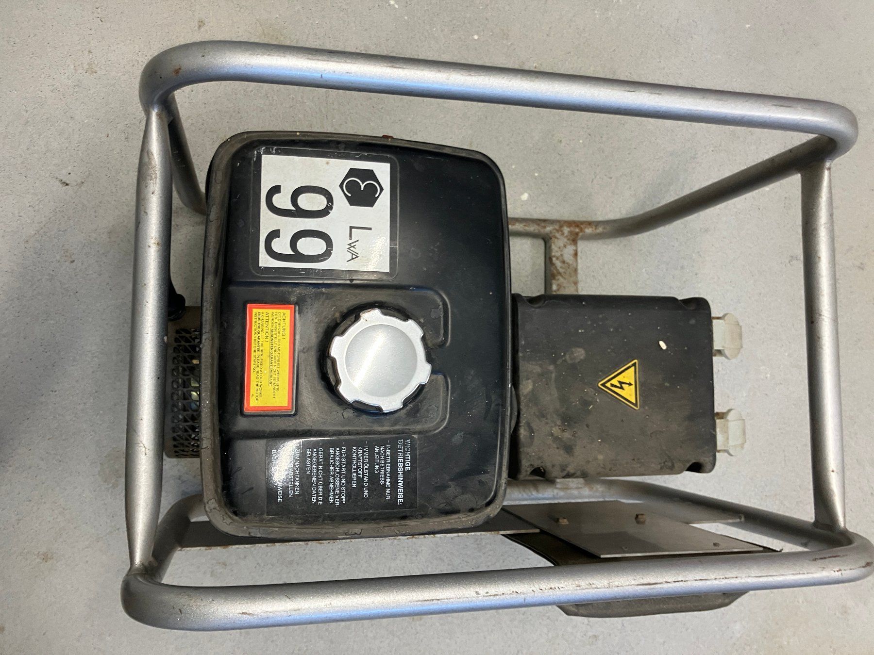 Stromgeneratoren: Notstrom Aggregat AEG – Defekt aus Lindau von PrinterGuy 1
