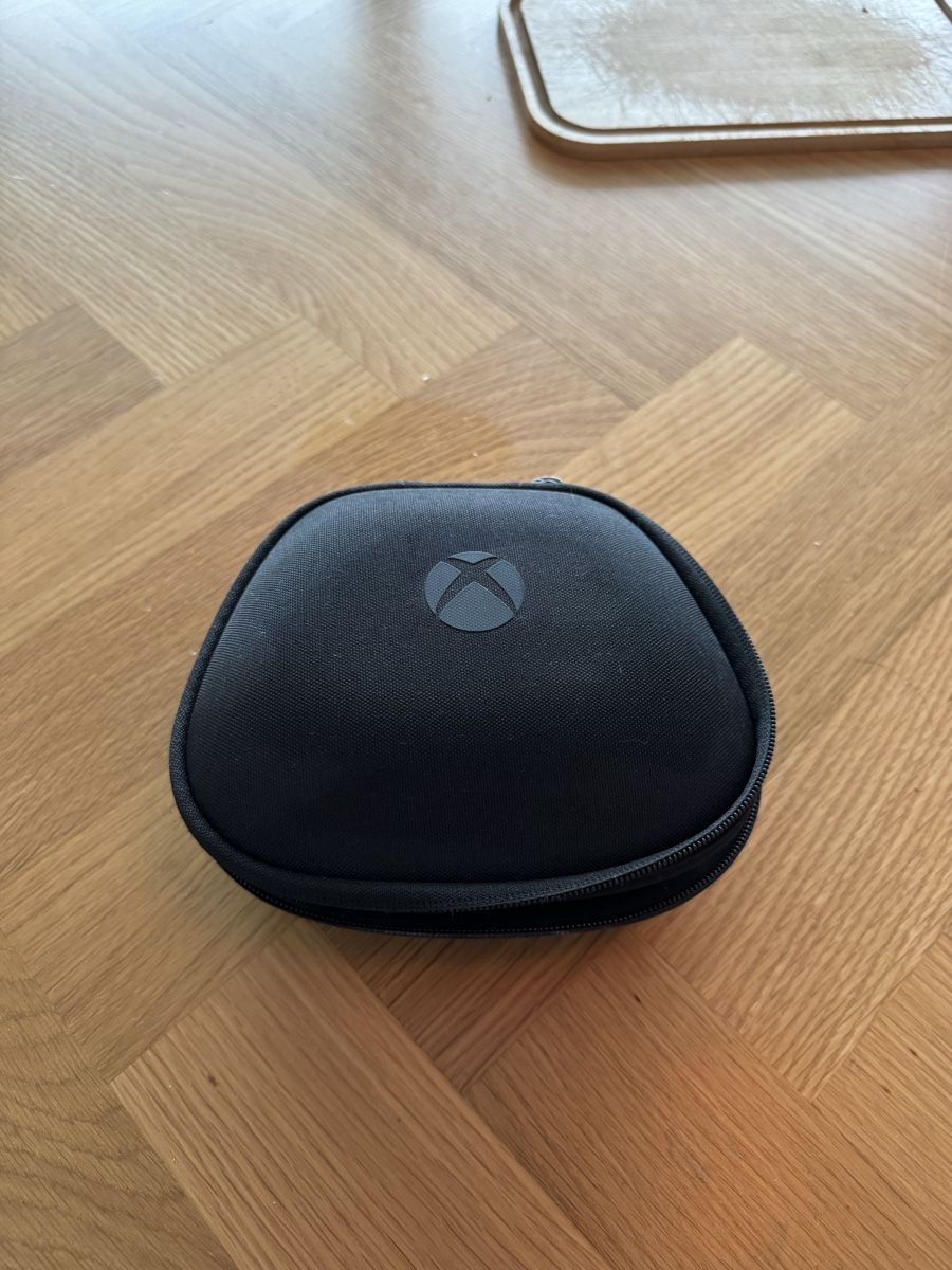 Microsoft Consoles: Xbox Elite Wireless Controller Series 2 – D'occasion à Baar par FIobert 1