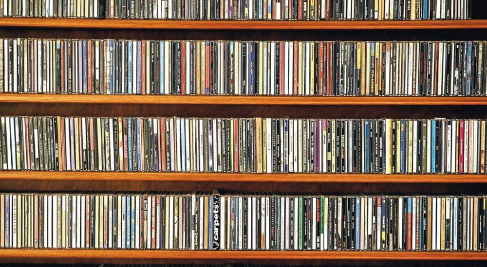 Collection de CDs, 364 artistes, +/- 800 CDs (Gebraucht) in Belmont-sur ...
