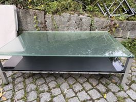 Couchtisch mit Glasplatte und Ablage schwarz silber