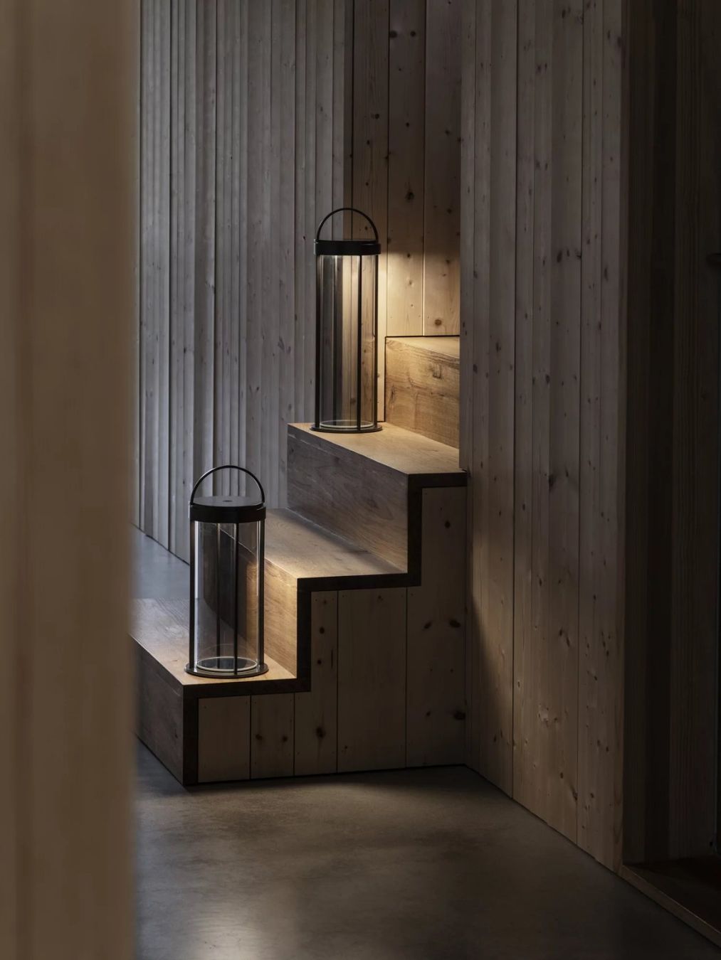 Blomus Lanterne: BLOMUS Mobile LED-Leuchte MITURO Size M, Gunmetal – Nuovo (secondo la descrizione) da Kägiswil venduto da nick333 6
