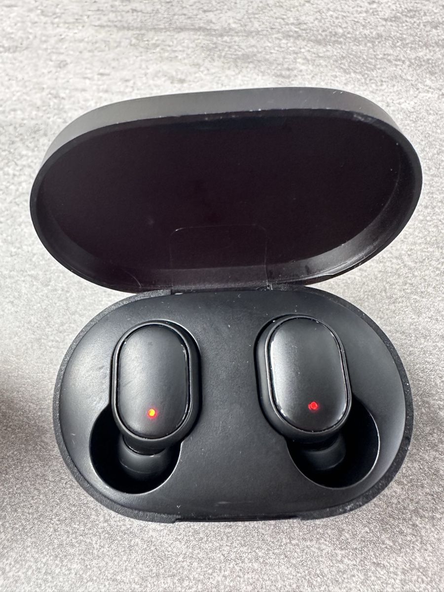 Xiaomi Kopfhörer: Écouteurs Xiaomi Mi True Wireless Basic 2 noir  – Gebraucht aus Le Lignon von Latenterouge 1