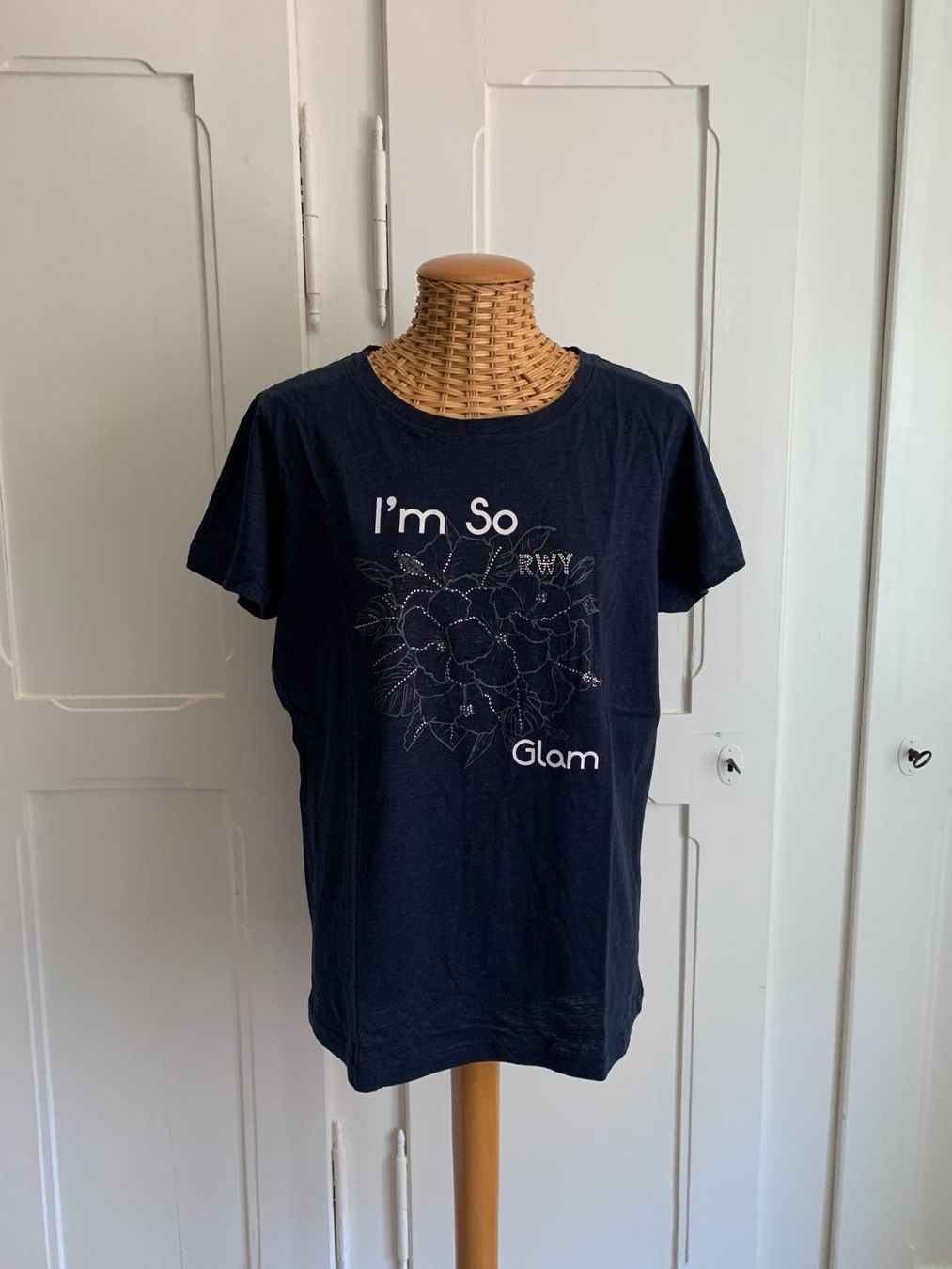 T-Shirts: BE BOARD - T-Shirt dunkelblau L – Gebraucht aus Zürich von Diazaio