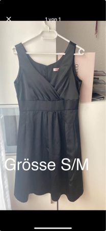 Schwarzes Kleid Grösse S/M Top Zustand elegant