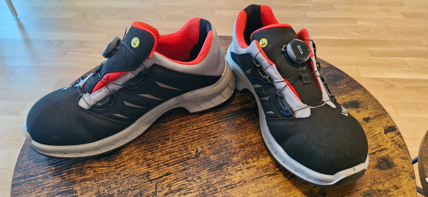 Scarpe da donna: Sicherheits Schuhe grösse 39 neu – Nuovo (secondo la descrizione) da Beringen venduto da mar_y7fd 1