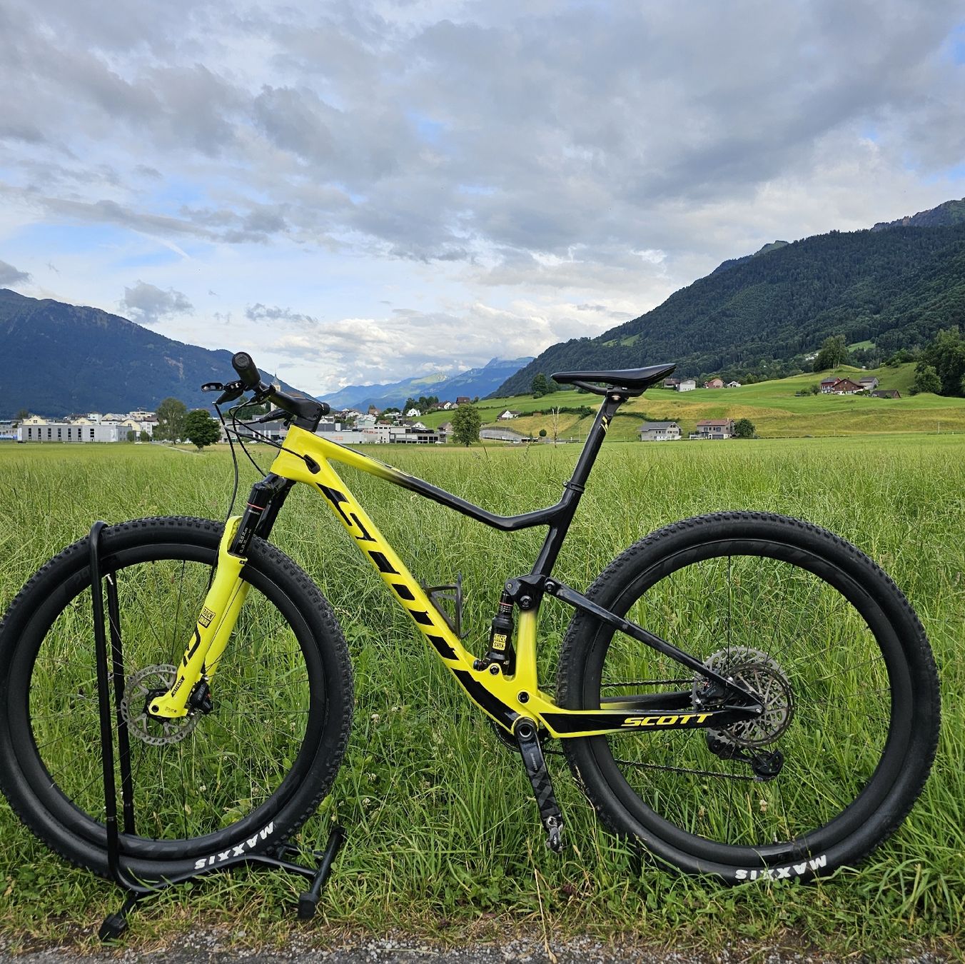 Scott Biciclette: Scott Spark RC 900 World Cup AXS 2021 – Usato da Buttikon SZ venduto da ant_85rl