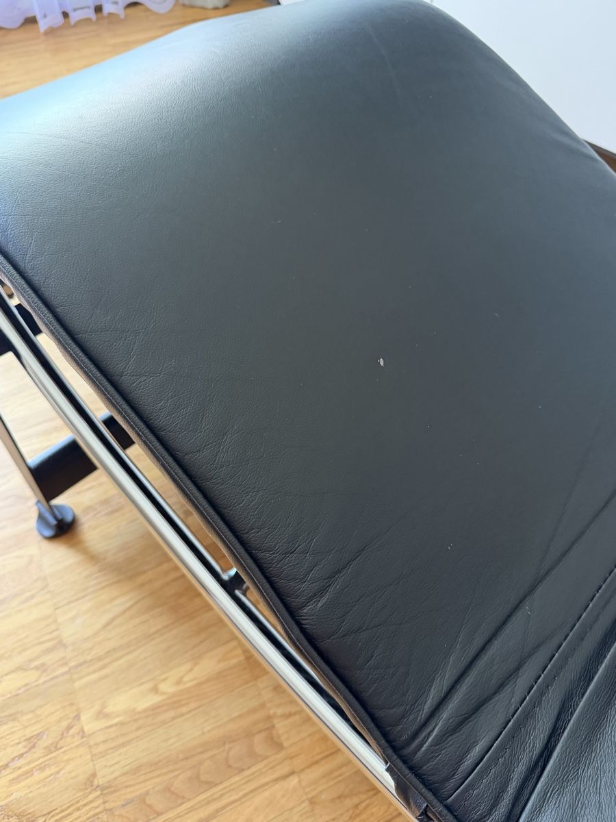 Sedie a sdraio: Chaise longue style corbusier Replique  – Usato da Bussigny venduto da ShopOp 4