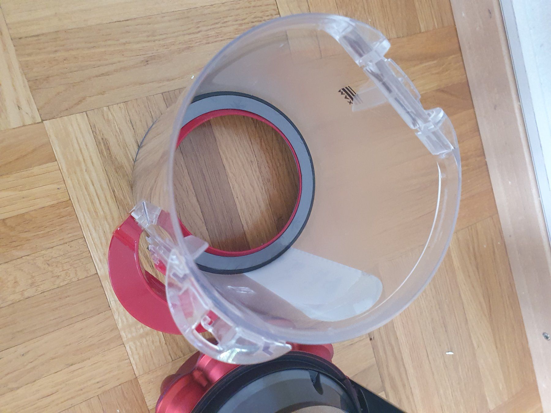 Dyson Aspirateurs & Accessoires: Cyclone Dyson V10 pour pièces – Défectueux à Prilly par RoDyRe 2