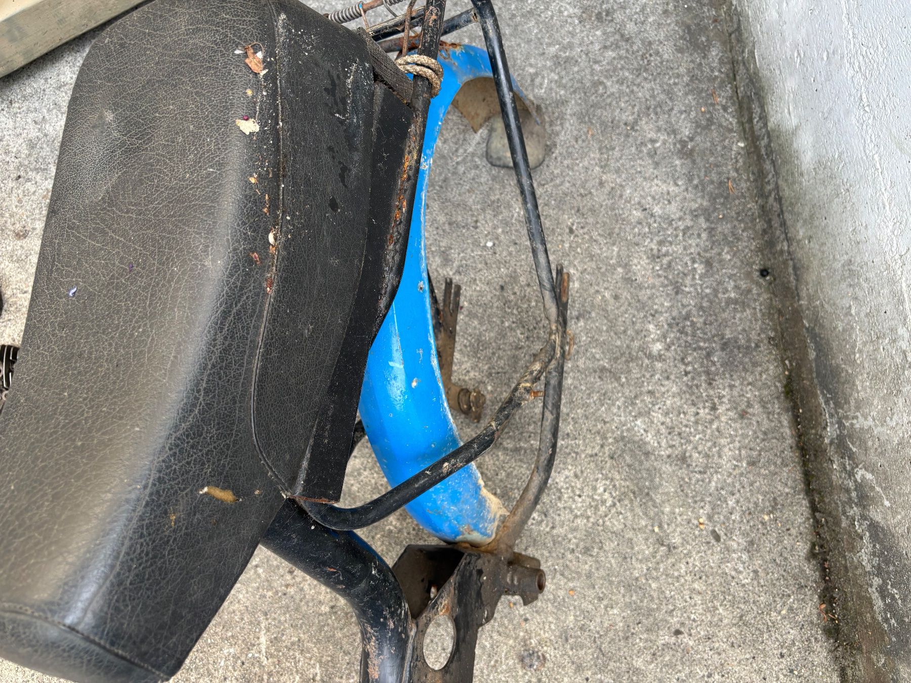 Mofas: Töffli ab 1fr – Gebraucht aus Widnau von Puch-Garage 8