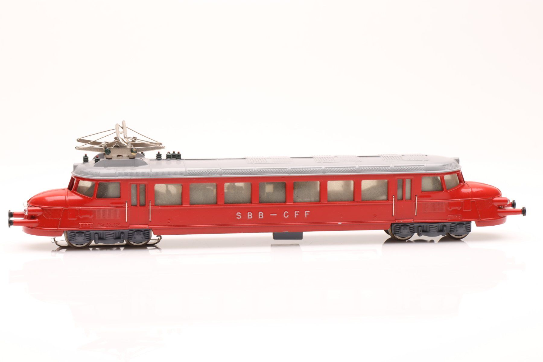Hag Modellini di ferrovie: Hag SBB RCe 2/4 Roter Pfeil AC, H0 – Usato da Ried (Muotathal) venduto da Modellbahn.swiss 1