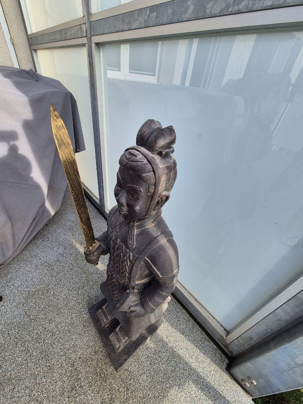 Sculture & Statue: Terrakotta Krieger Statue mit Schwert  – Usato da Rorschach venduto da Mike1962 1