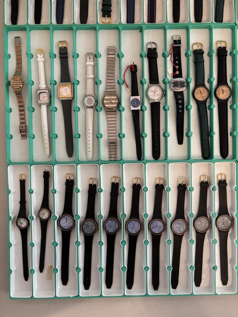 Montres: 90 Uhren Lot – Neuf (Voir description) à Rüti b. Büren par CenicAG 1