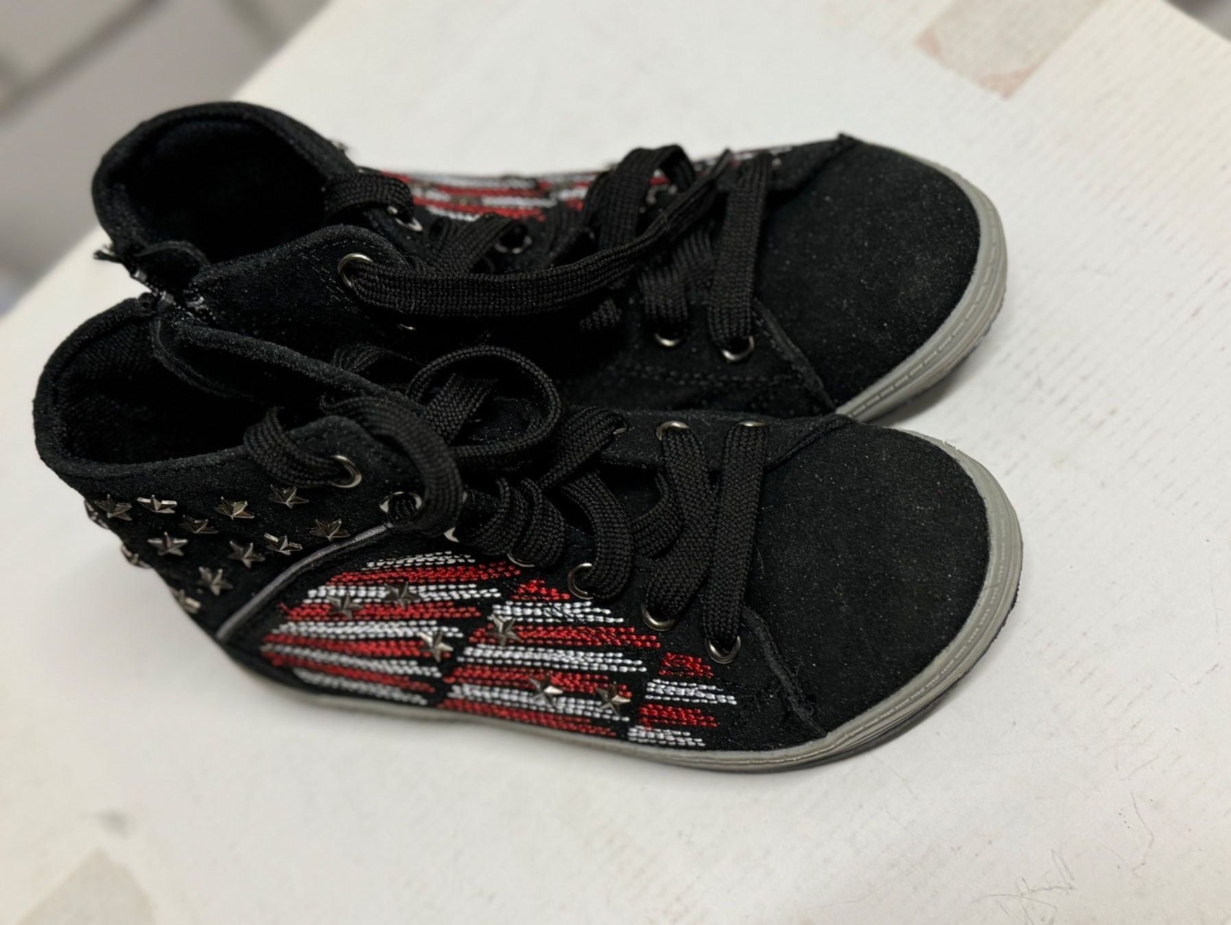 Scarpe per ragazzi: Sneaker für Kinder, Grösse 31 – Usato da Sursee venduto da k12g223 3