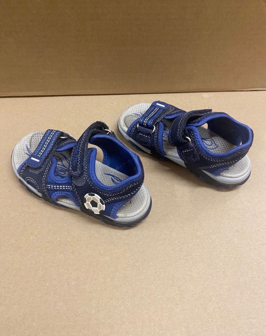 Scarpe per ragazzi: Kinder Sandalen Grösse 26 – Usato da Zürich venduto da zd_1965 2