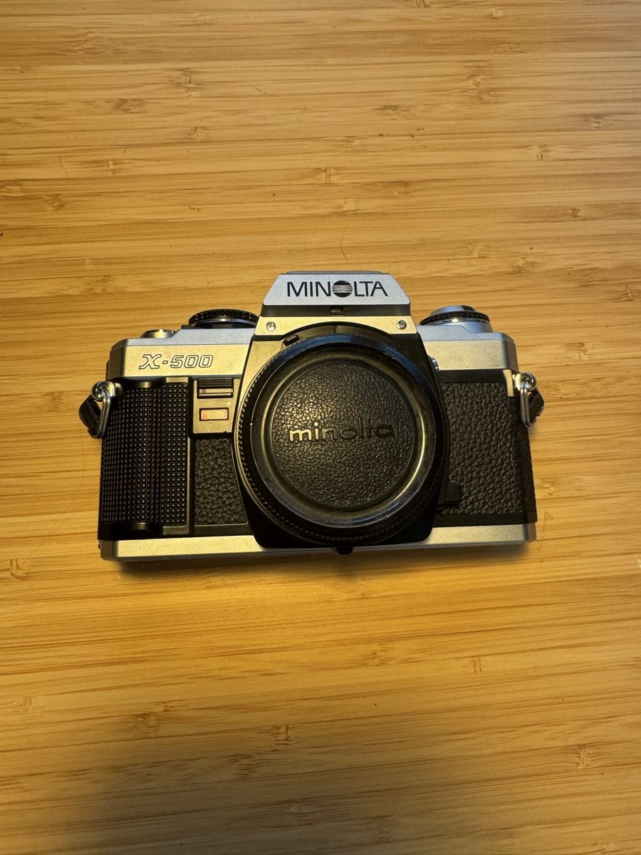 Minolta Fotocamera: Minolta X-500 – Usato da Zürich venduto da SalernoElia