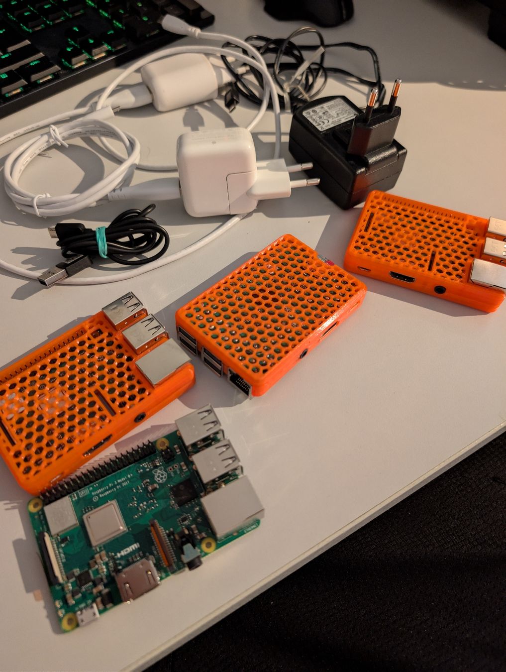 Raspberry Pi Schede madri: 3 + 1 Raspberry Pi 3B – Usato da Wohlen AG venduto da GrillKing11