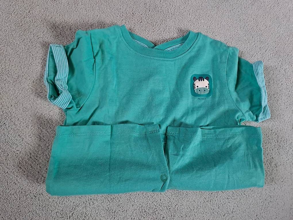 Kleiderpakete & -sets: Babykleider / Mädchenshirt grösse 68 – Gebraucht aus Neftenbach von Ctruempi 4