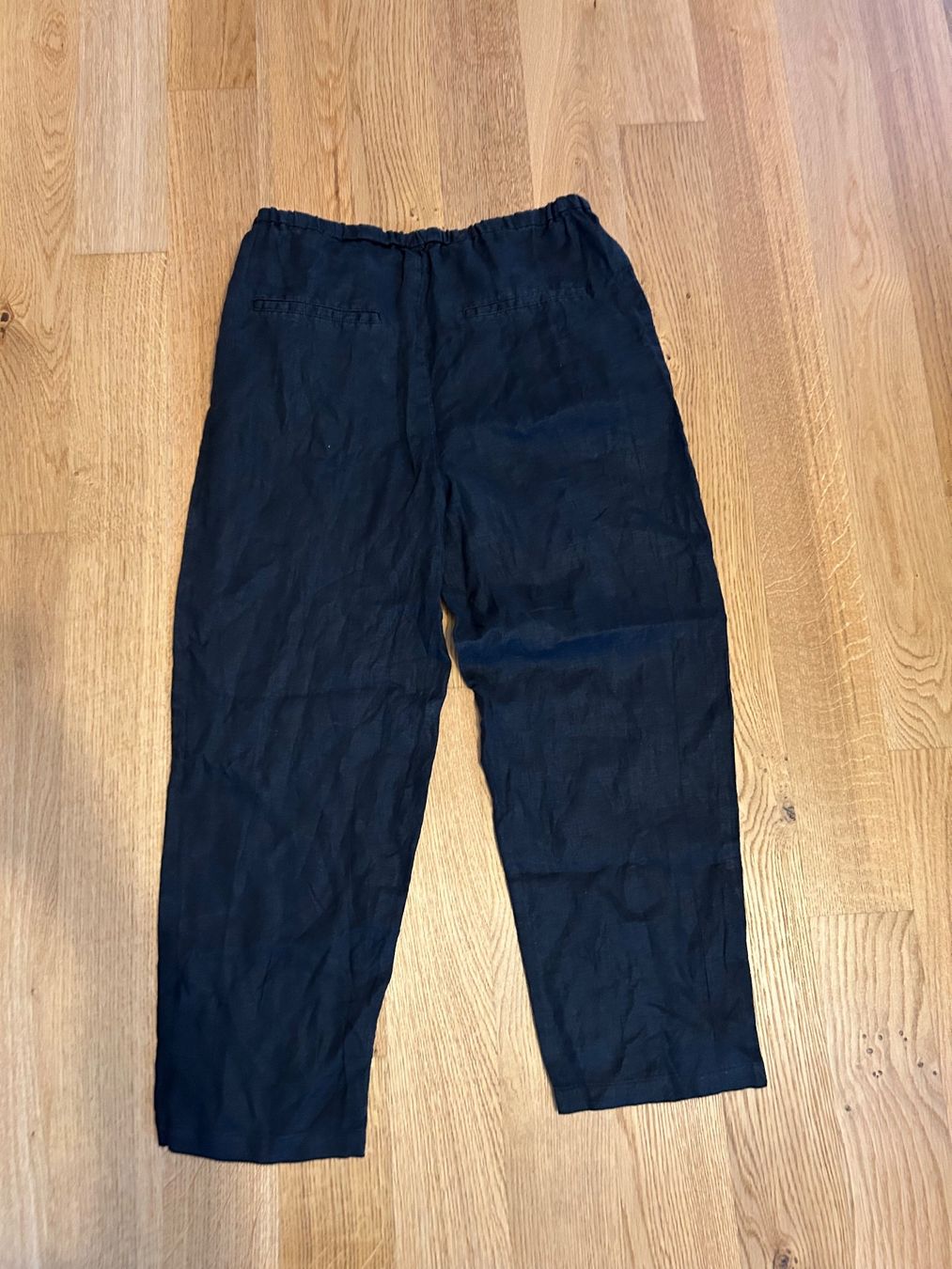 Mango Hosen: Sommerleichte Hose von Mango, schwarz, Gr. S – Gebraucht aus Altenrhein von _6sbw 1