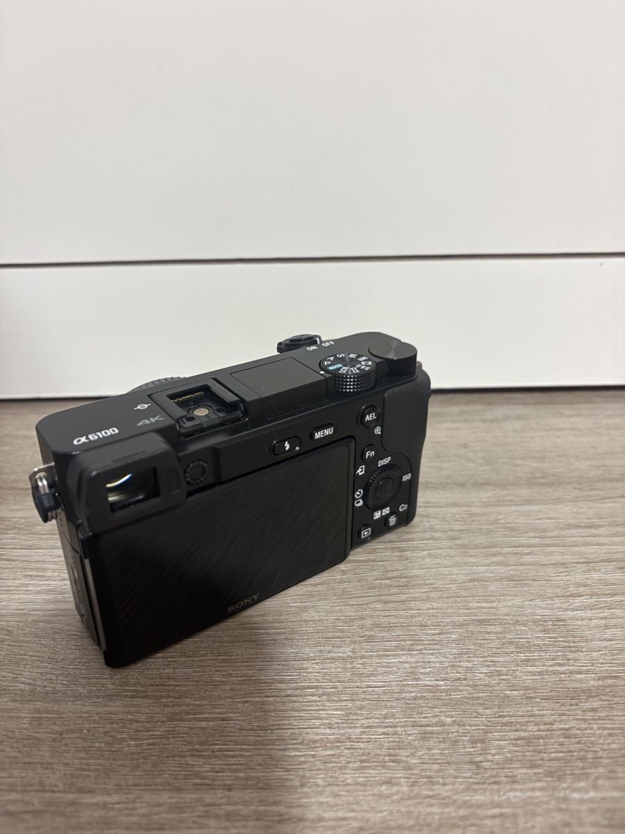 Sony Kamera: Sony Alpha 6100 – Neu (gemäss Beschreibung) aus Raron von bre_c9fh 1