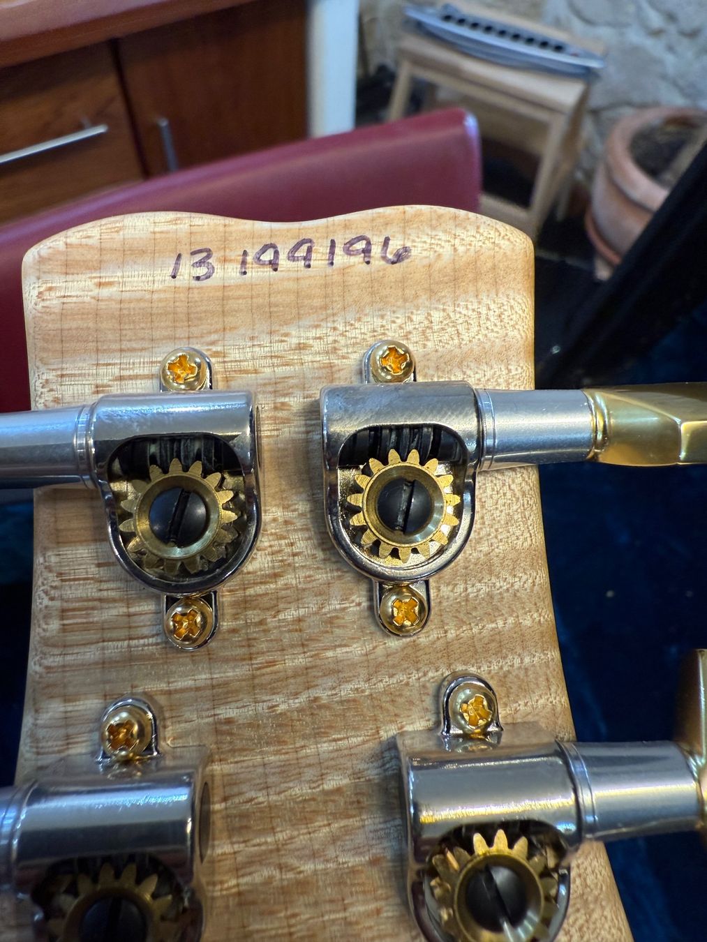 Strumenti musicali: Santana Artist  LTD – Usato da Neuhausen venduto da vol_ts2t 3
