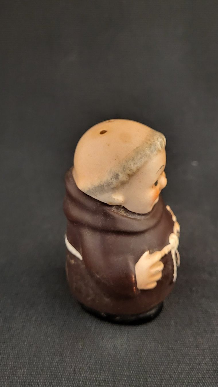Hummel Figuren: FRIAR TUCK Salz-Streuer  "Goebel" – Gebraucht aus Basel von spinne02 6