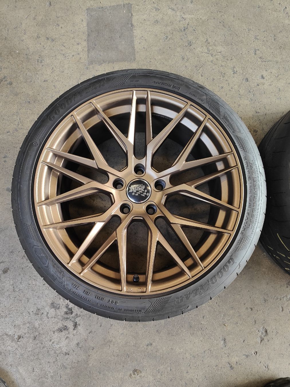 Pneumatici & Ruote complete: Komplett Räder 19 Zoll – Usato da brütten venduto da ford6600 1